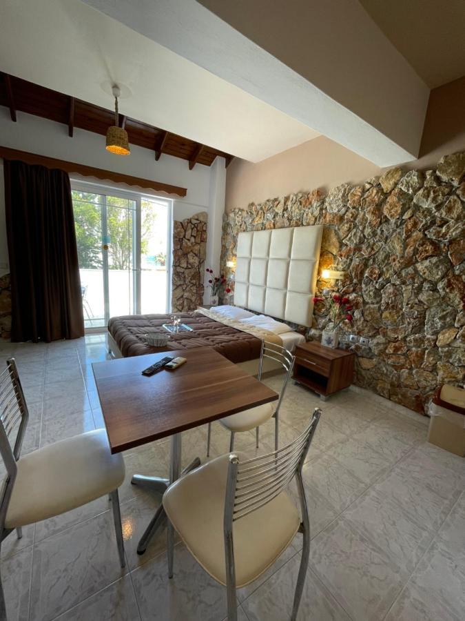 Bay View Apartment Faliraki Luaran gambar